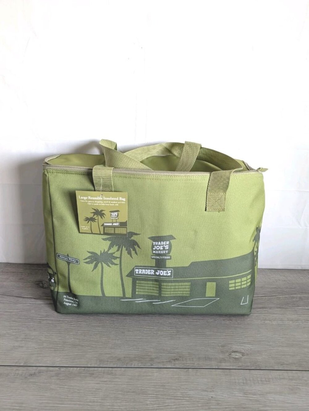 Trader Joe's Large Insulated Reusable Tote Shopping Bag 8 Gallon Olive Green